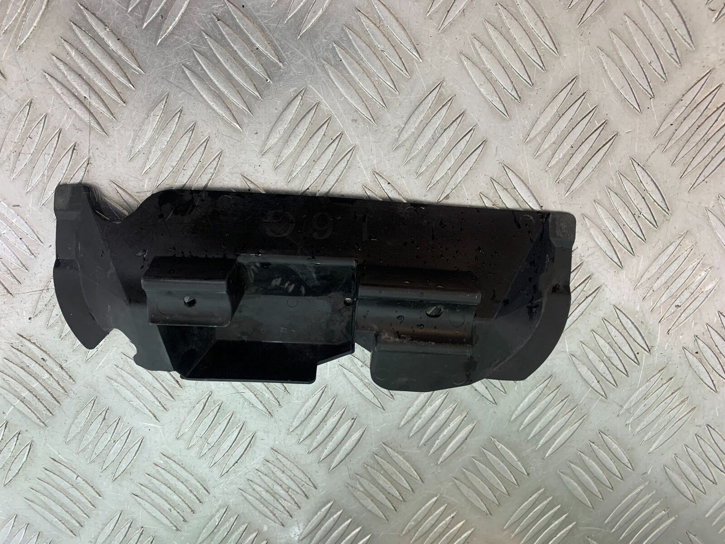 SUZUKI SV1000 SV 1000 K4 TOOL BOX HOLDER  YEAR 2003-2007 (CMB1042)