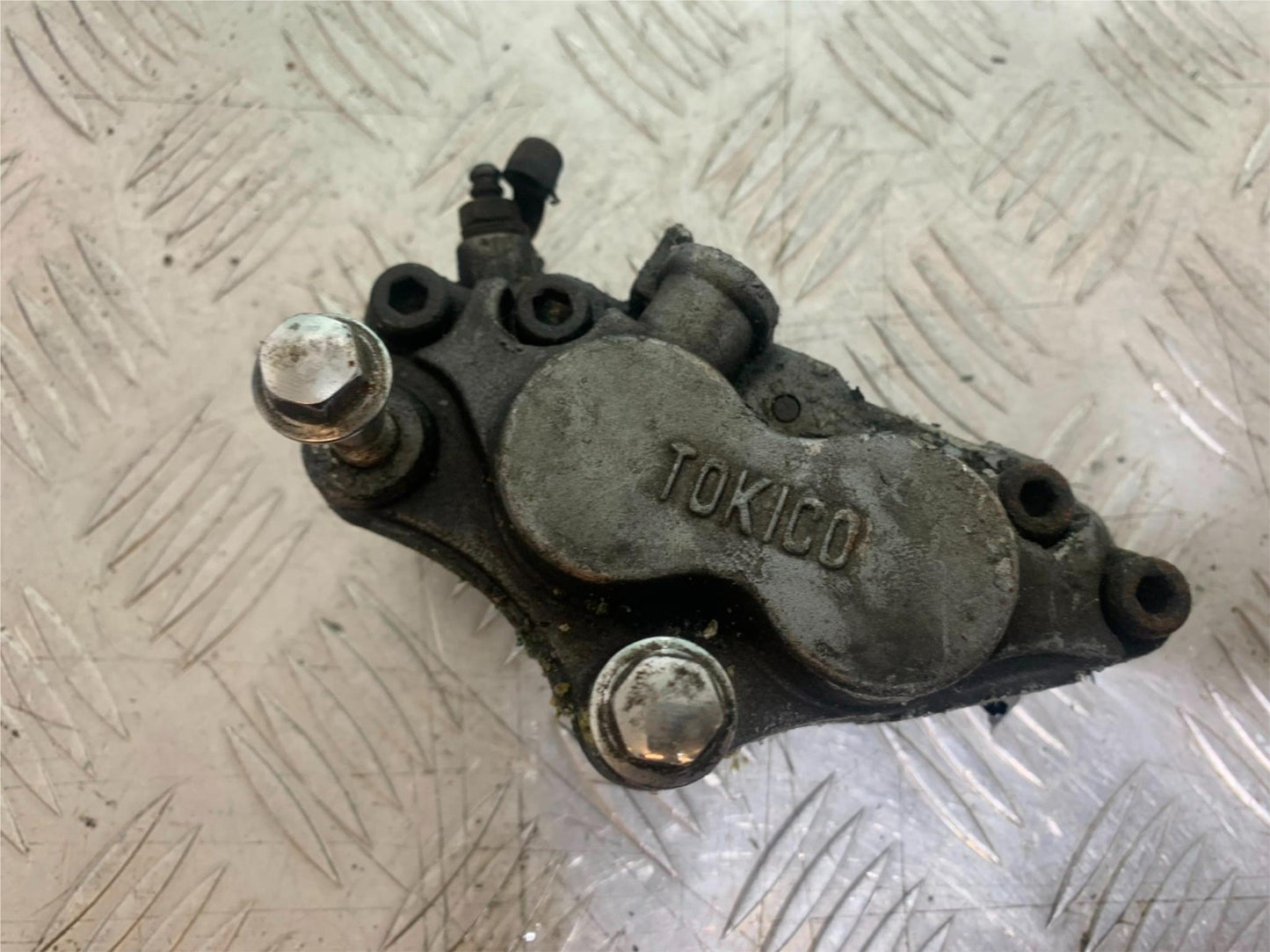 KAWASAKI ZX6R ZX6 F FRONT LEFT CALIPER   YEAR 1995-1997(CMB1169)