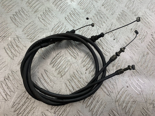 HONDA VT700 VT 700 SHADOW THROTTLE CABLES   YEAR 1984-85 (CMB1328)