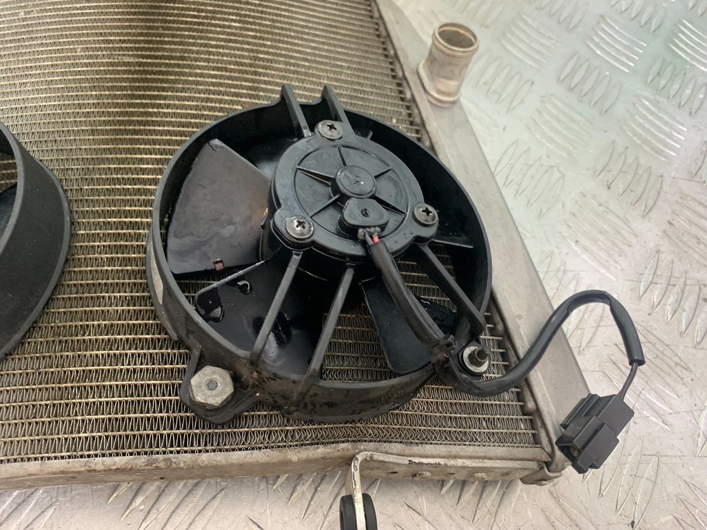APRILIA TUONO 1000 V4 RADIATOR AND FANS   YEAR 2013-2014  (CMB1239)
