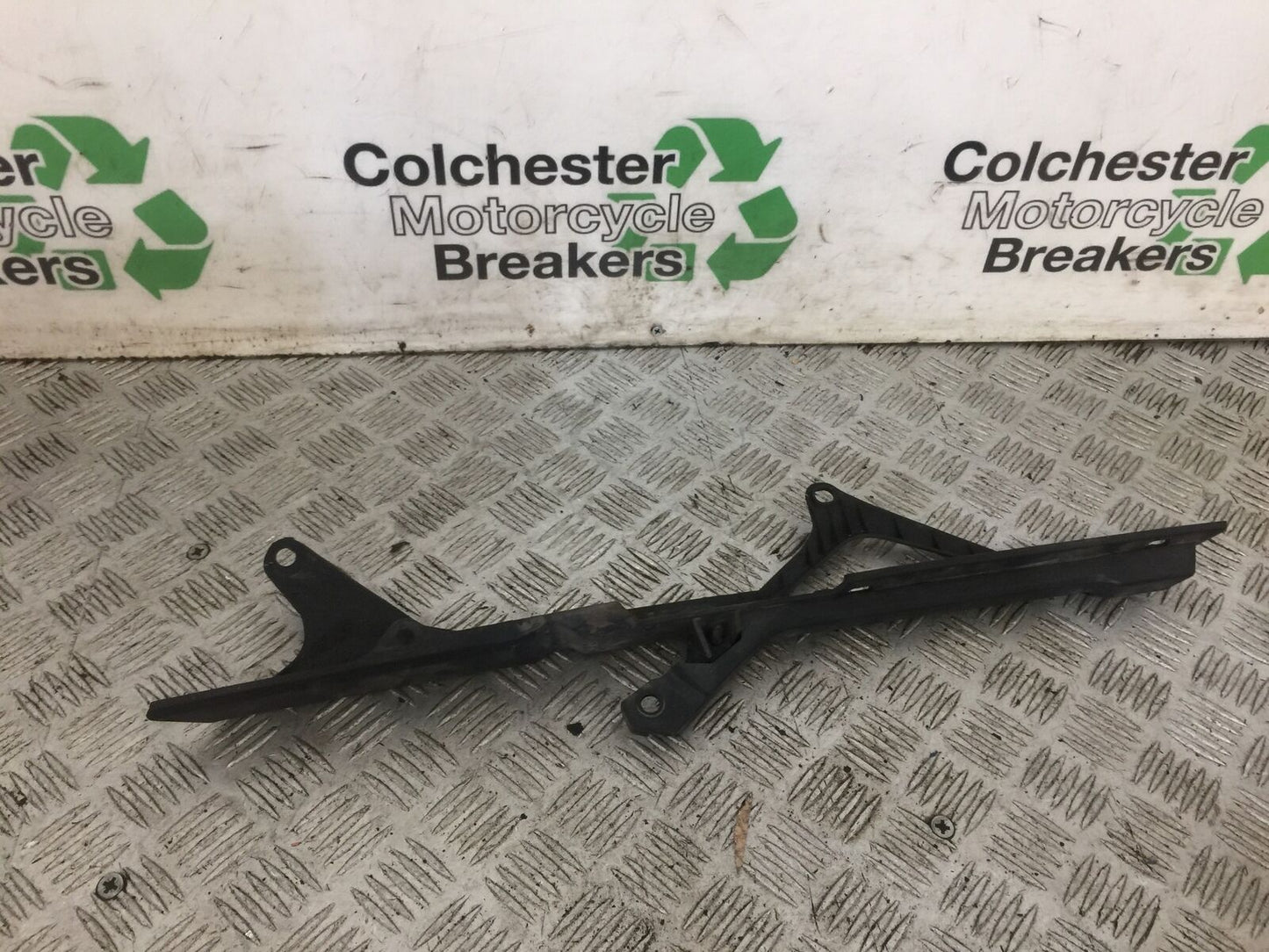YAMAHA MT09 MT-09 CHAIN GUARD YEAR 2019 (STOCK 730)