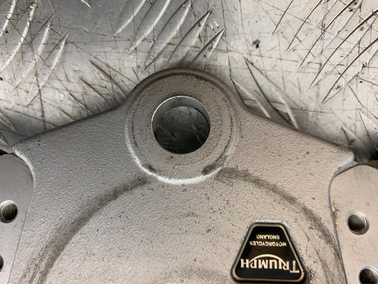 TRIUMPH 955i SPRINT ST TOP YOKE  YEAR 1999-04 (CMB1230)