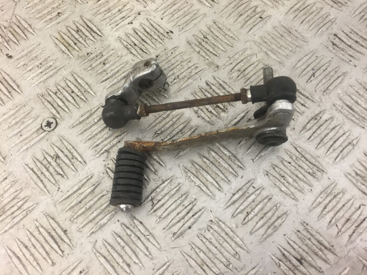 YAMAHA FJ1200 FJ 1200 3XW GEAR LEVER  YEAR 1991 (STOCK 482)