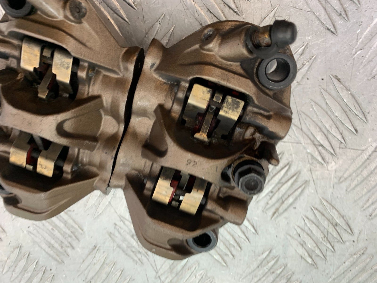 HONDA CBR1000 RR FRONT CALIPERS  YEAR  2008-2011 (CMB1330)