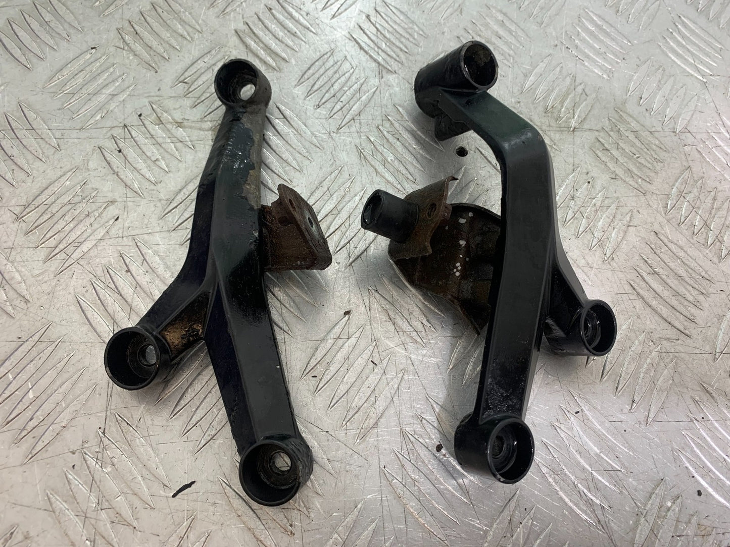 KTM RC125 RC 125 ENGINE BRACKETS   YEAR 2017-2022 (CMB 1244)