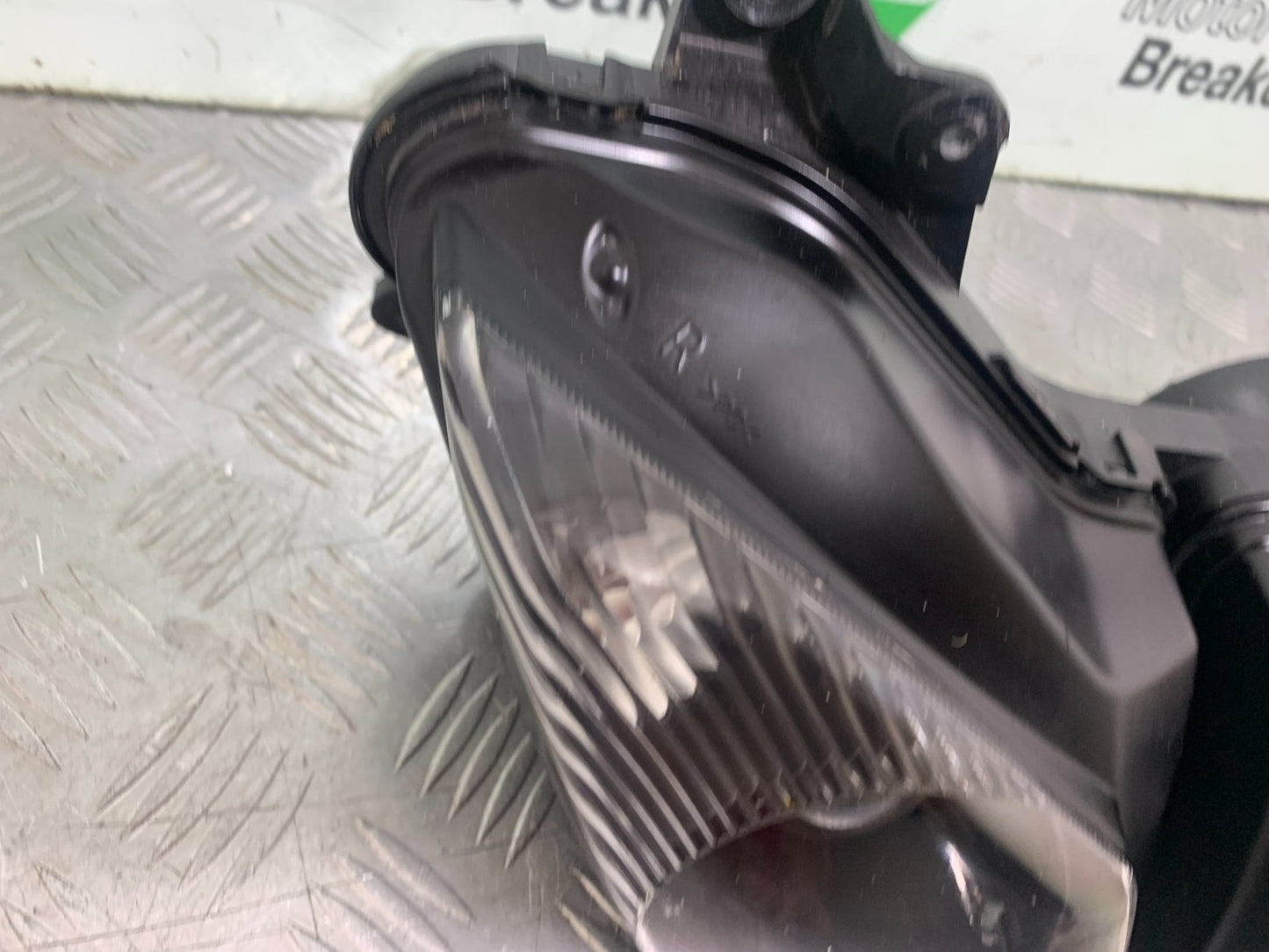 KAWASAKI ZX10R ZX10 R HEADLIGHT   2008-2010 (CMB1206)