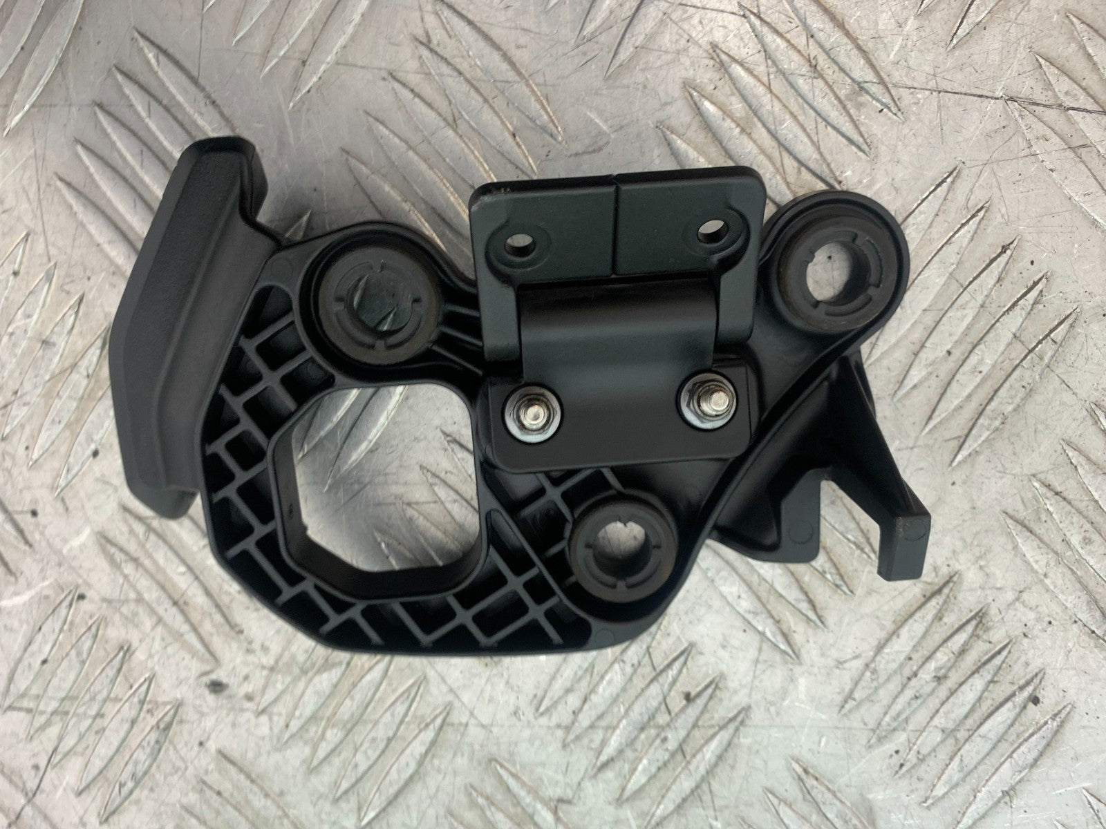 TRIUMPH TIGER 800 XRT CLOCKS BRACKET    2018-2020 (CMB1193)