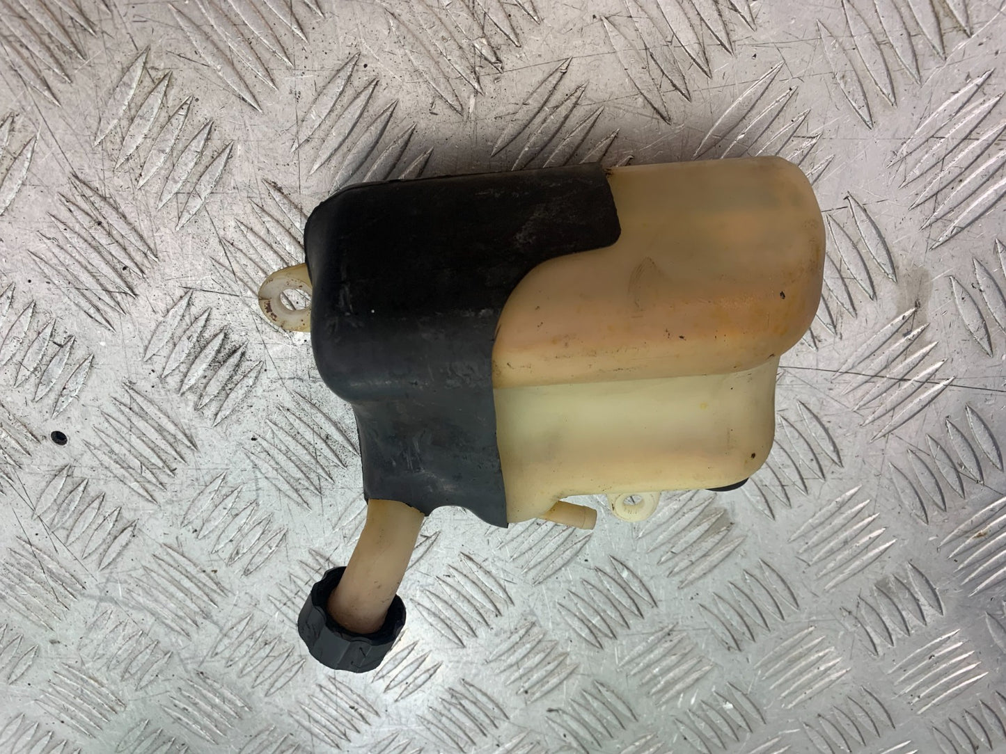 HONDA VT700 VT 700 SHADOW COOLANT BOTTLE   YEAR 1984-85 (CMB1328)