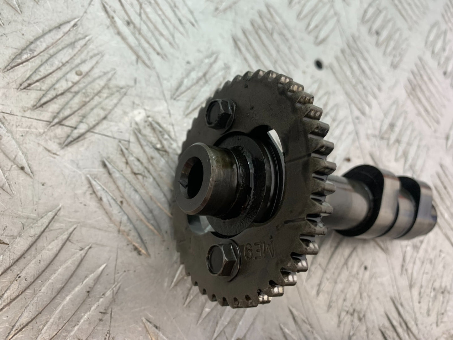HONDA VT700 VT 700 SHADOW FRONT CAMSHAFT AND FOLLOWERS  YEAR 1984-85 (CMB1328)