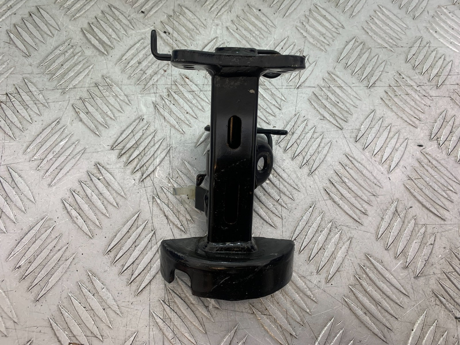 YAMAHA NMAX-125 N MAX 125 HANDLEBAR STEM STEERING STEM YEAR 2015-2020  (CMB1231)