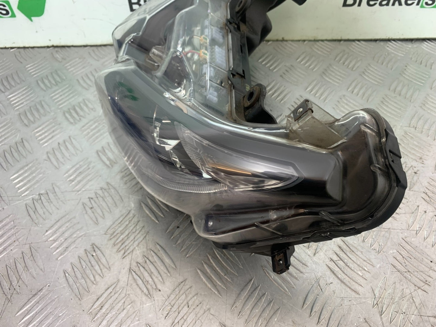 YAMAHA XMAX 300 HEADLIGHT  YEAR 2017-2020 (CMB1218)