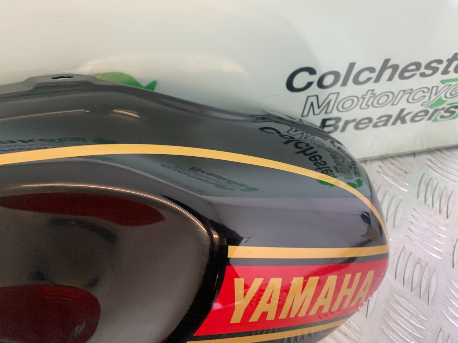 YAMAHA XSR900 XSR 900 RIGHT TANK PANEL   YEAR 2021-2022 (CMB1073)