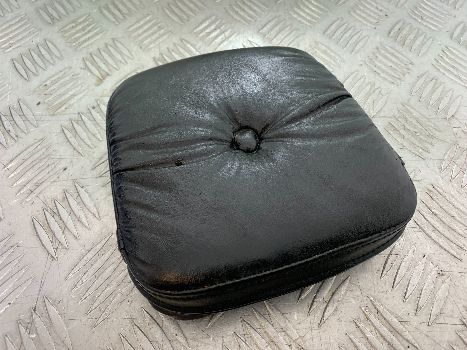 YAMAHA XV1100 XV 1100 VIRAGO BACK REST 1990-1999 (CMB1243)