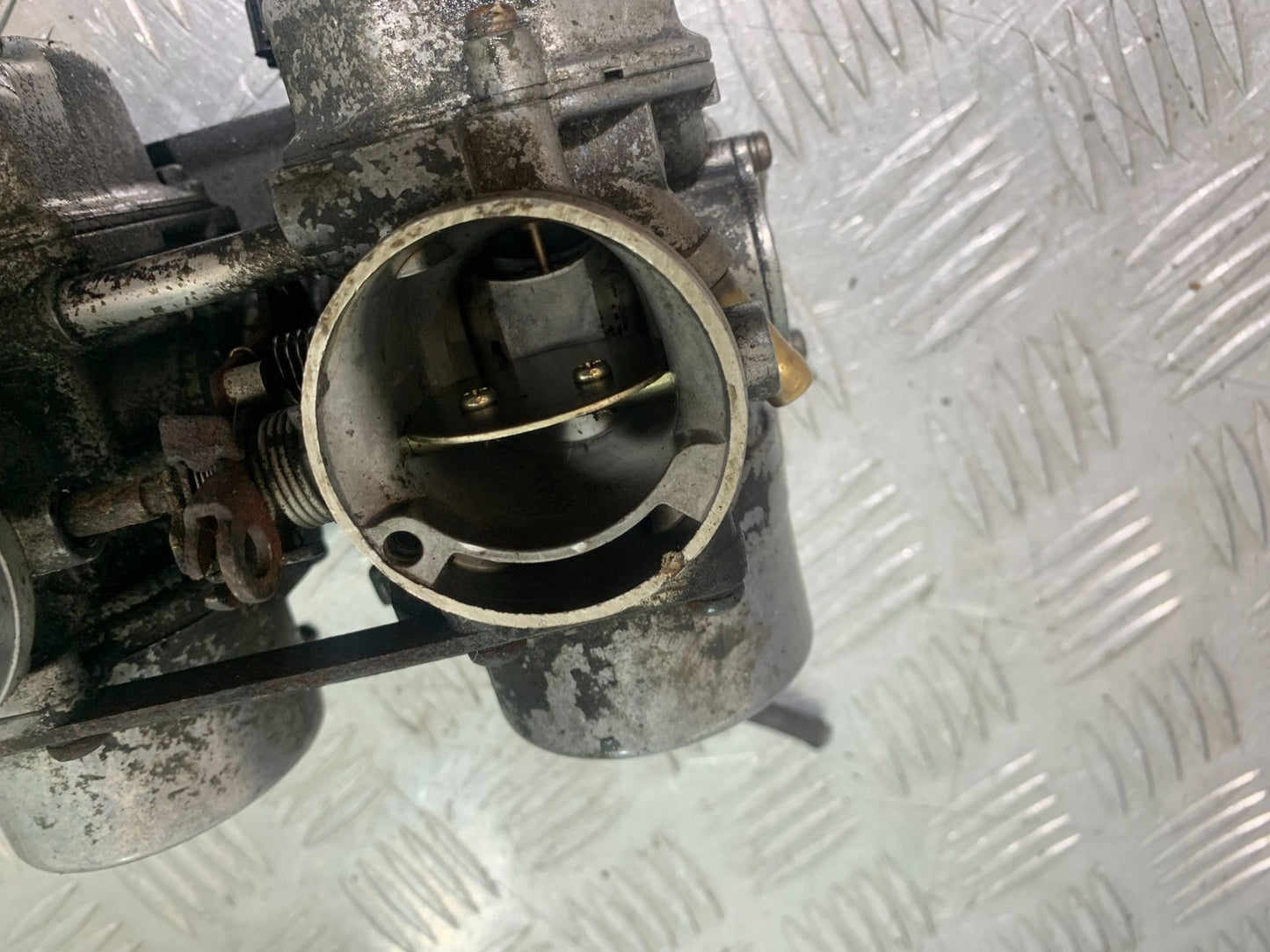 HONDA GL500 GL 500 SILVERWING CARBS (SOLD AS PARTS )  YEAR 1981-82 (CMB1168)