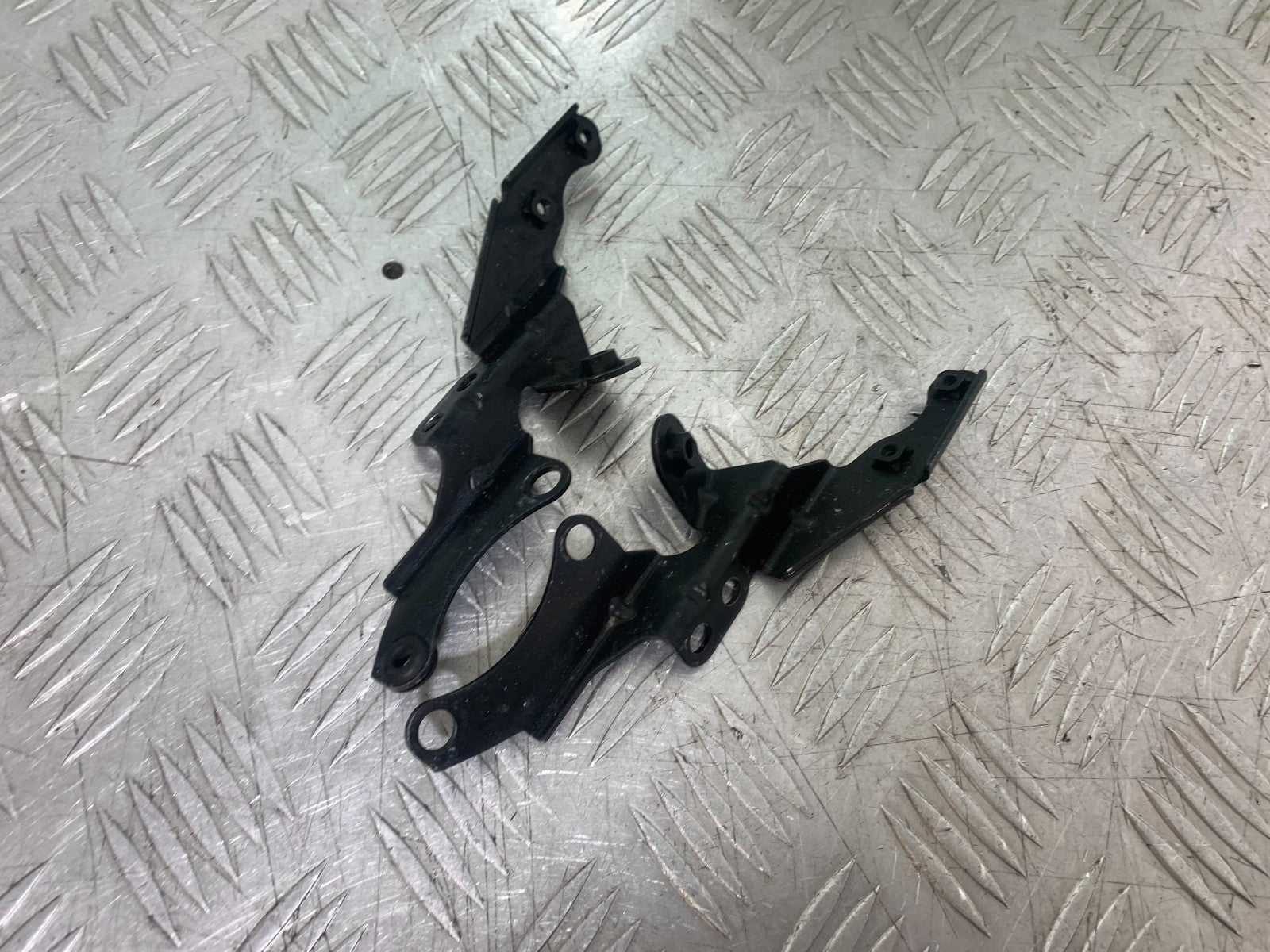 KAWASAKI ER6 N HEADLIGHT BRACKETS YEAR 2012-2017 (CMB1324)