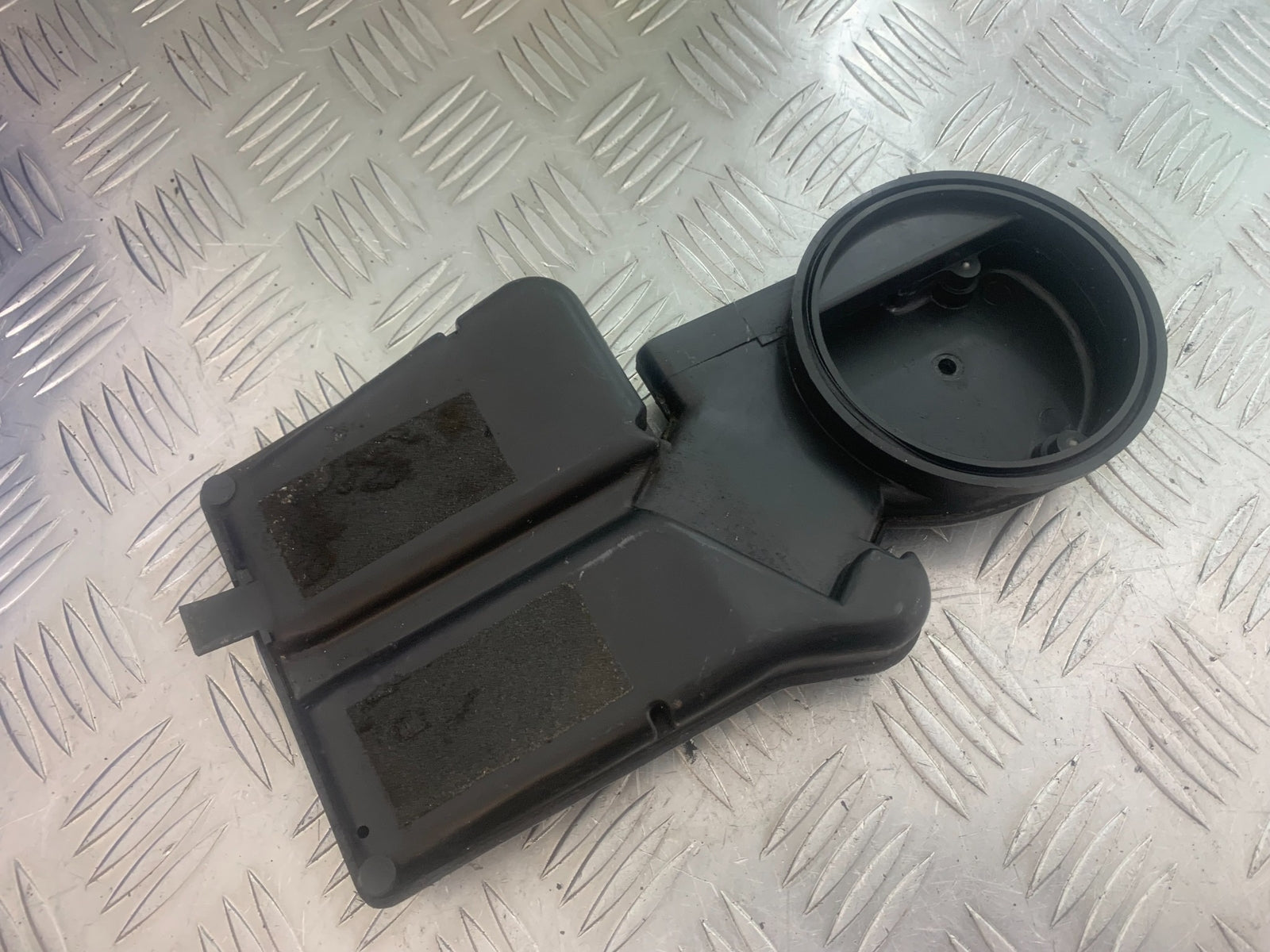 YAMAHA XV535 XV 535 VIRAGO AIRBOX COVER    YEAR 1994-02 (CMB1139)