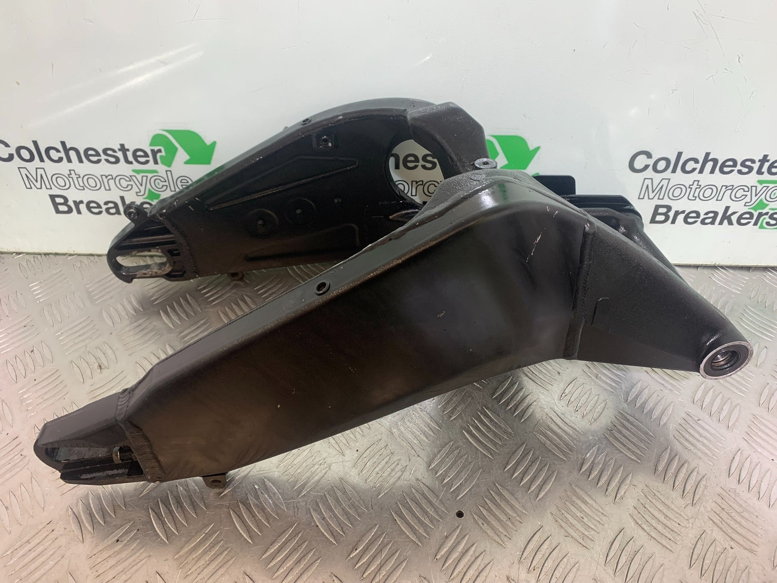 KAWASAKI ZX6R SWINGARM  YEAR 2009-2012 (CMB1136)