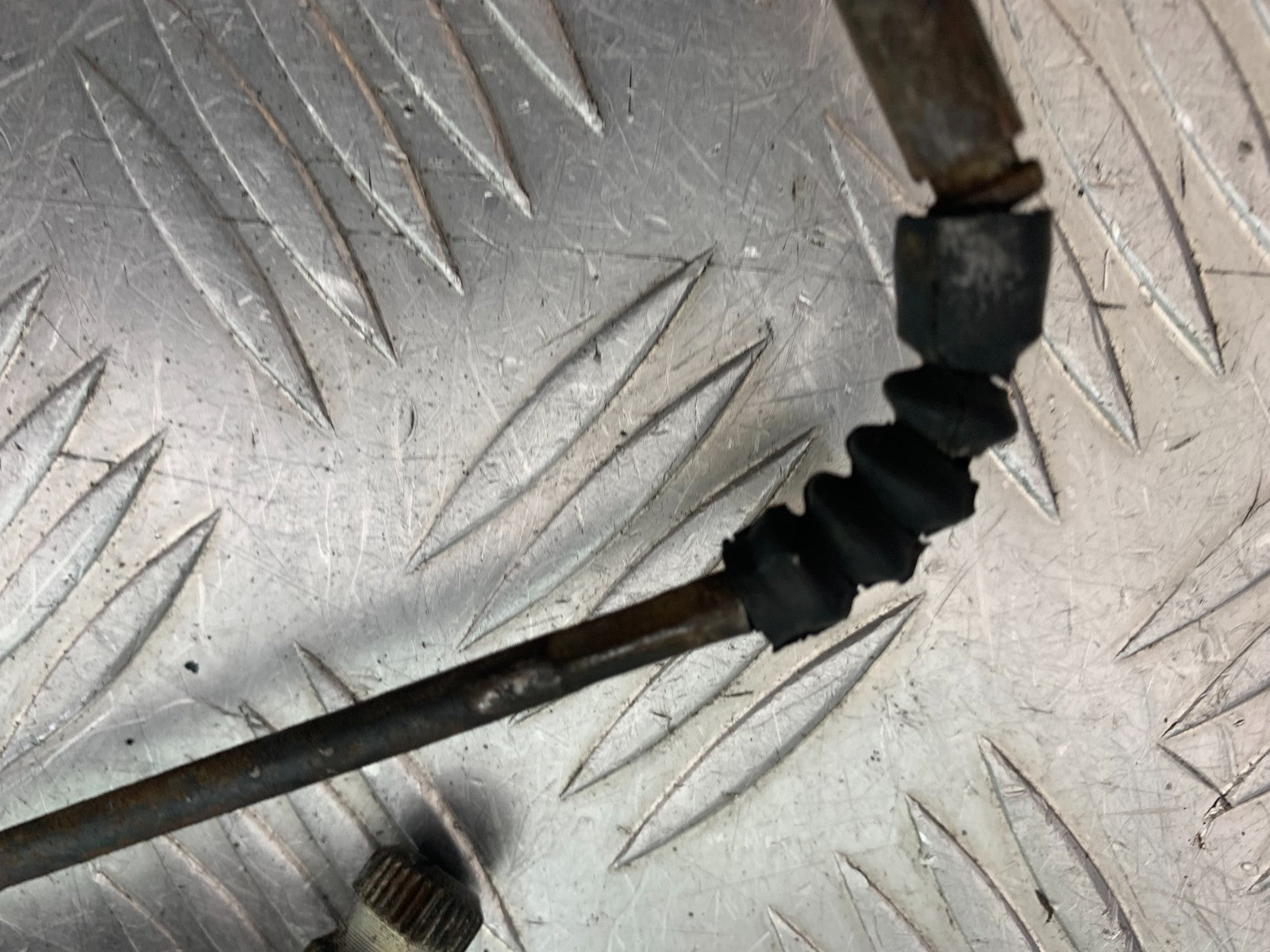 HONDA VT700 VT 700 SHADOW REAR BRAKE ROD YEAR 1984-85 (CMB1328)