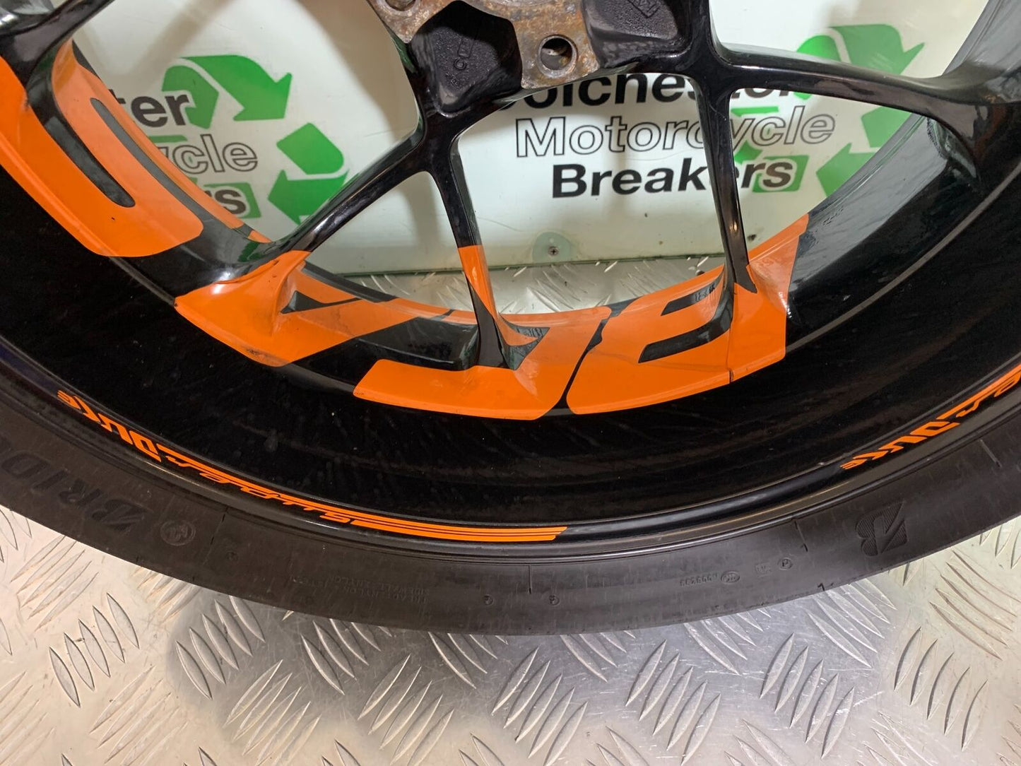 KTM 1290 SUPER DUKE REAR REAR WHEEL YEAR 2014-2016 (CMB1006)