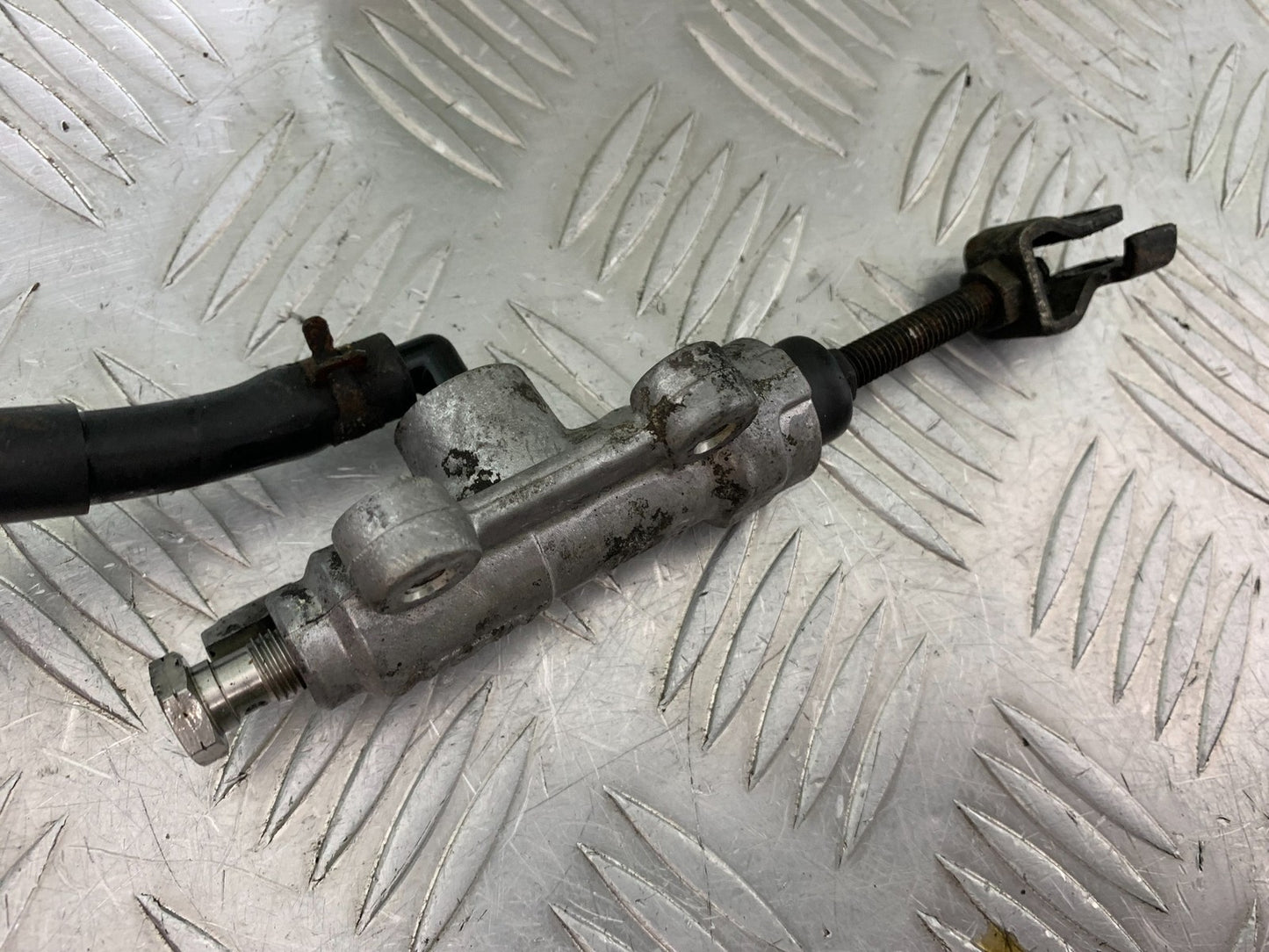 HONDA XL125 VARADERO REAR BRAKE MASTER CYLINDER    YEAR 2001-2006  (CMB1304)