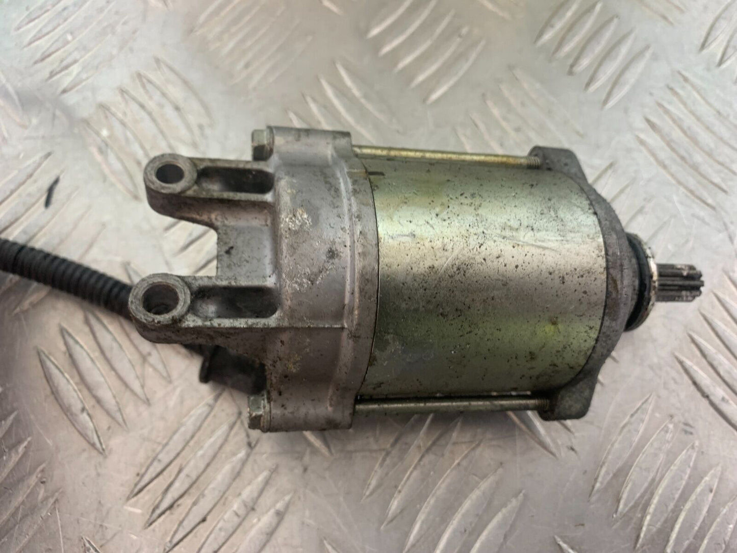 SUZUKI GSXR1000 K1 K2 STARTER MOTOR  YEAR 2001 (STOCK 753)