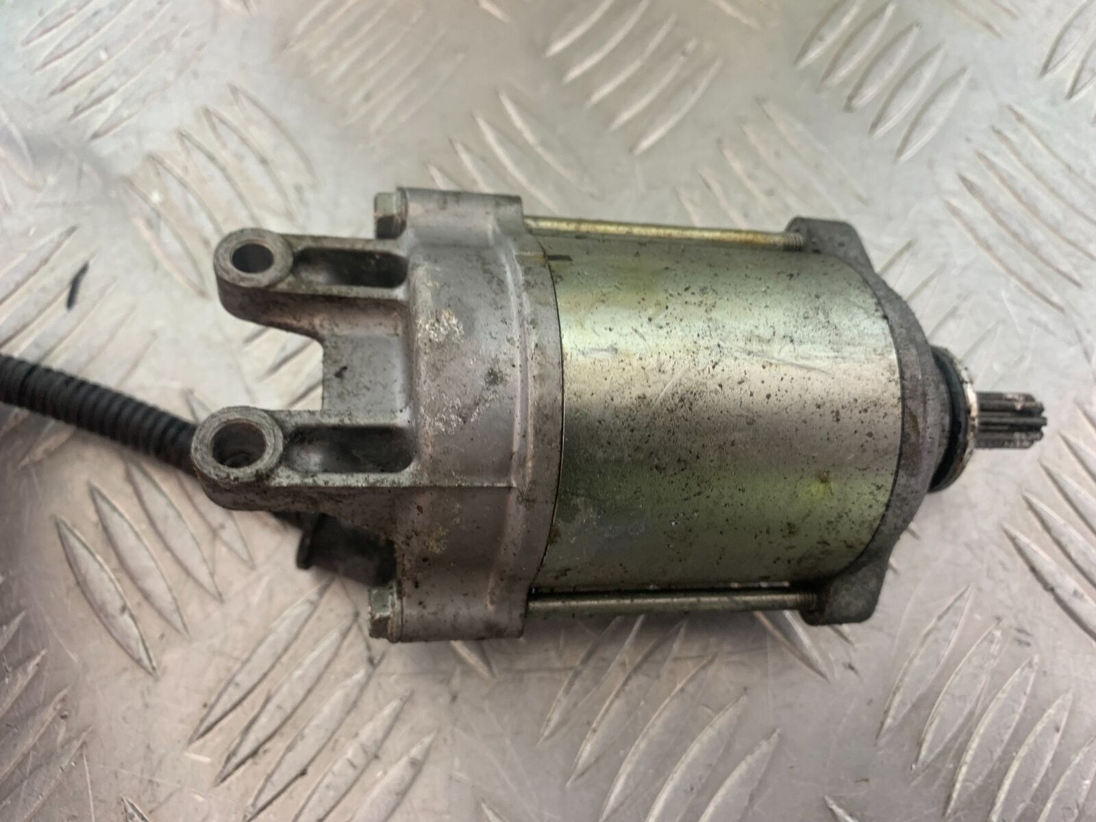 SUZUKI GSXR1000 K1 K2 STARTER MOTOR  YEAR 2001 (STOCK 753)