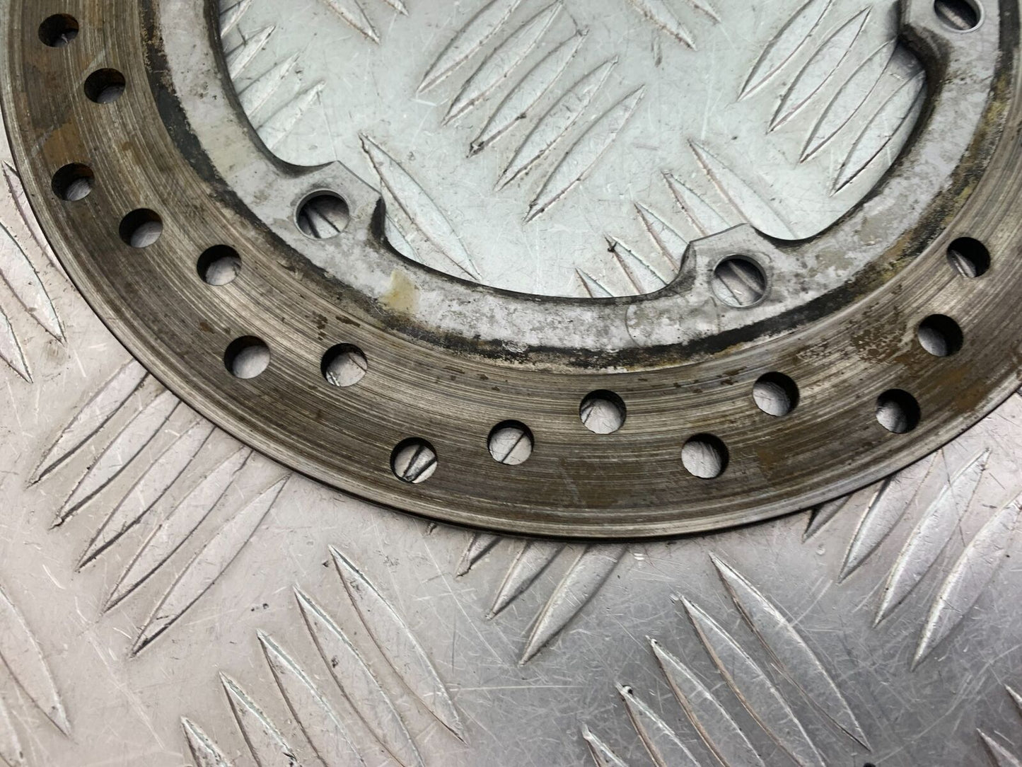 HONDA CBR1100 BLACKBIRD REAR BRAKE DISC YEAR 1999-2005 (CMB1103)
