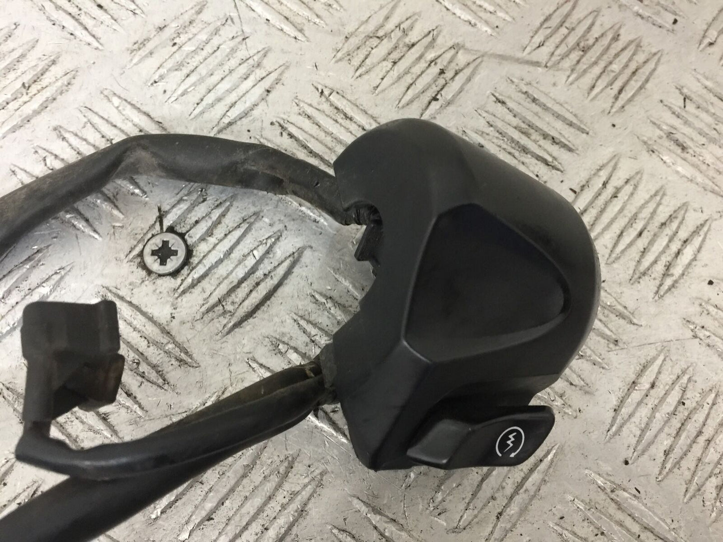 HONDA CB125 F CB 125 F RIGHT SWITCH GEAR YEAR 2015-2020  (STOCK 866)