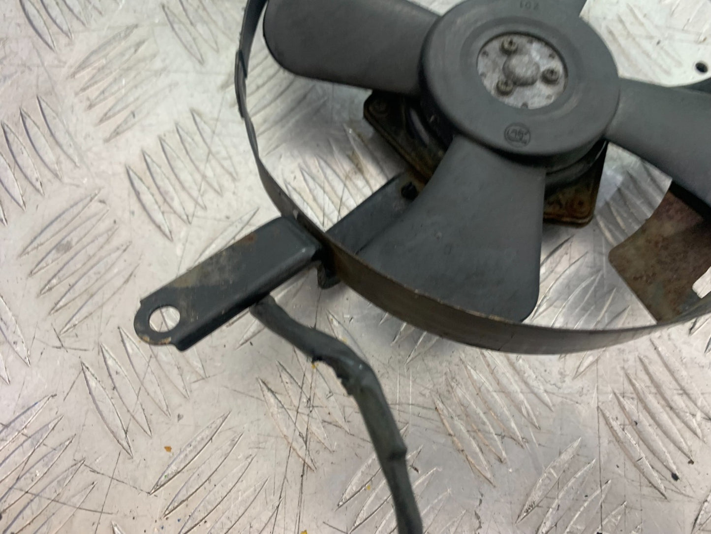 KAWASAKI ZX9R ZX9 C RADIATOR FAN  YEAR 1998-99 (CMB1213)