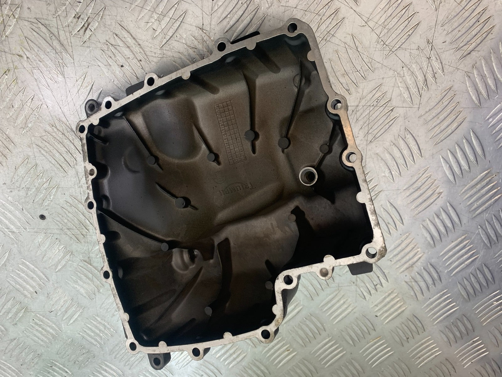 TRIUMPH 675 STREET TRIPLE R SUMP YEAR 2012 (CMB1221)