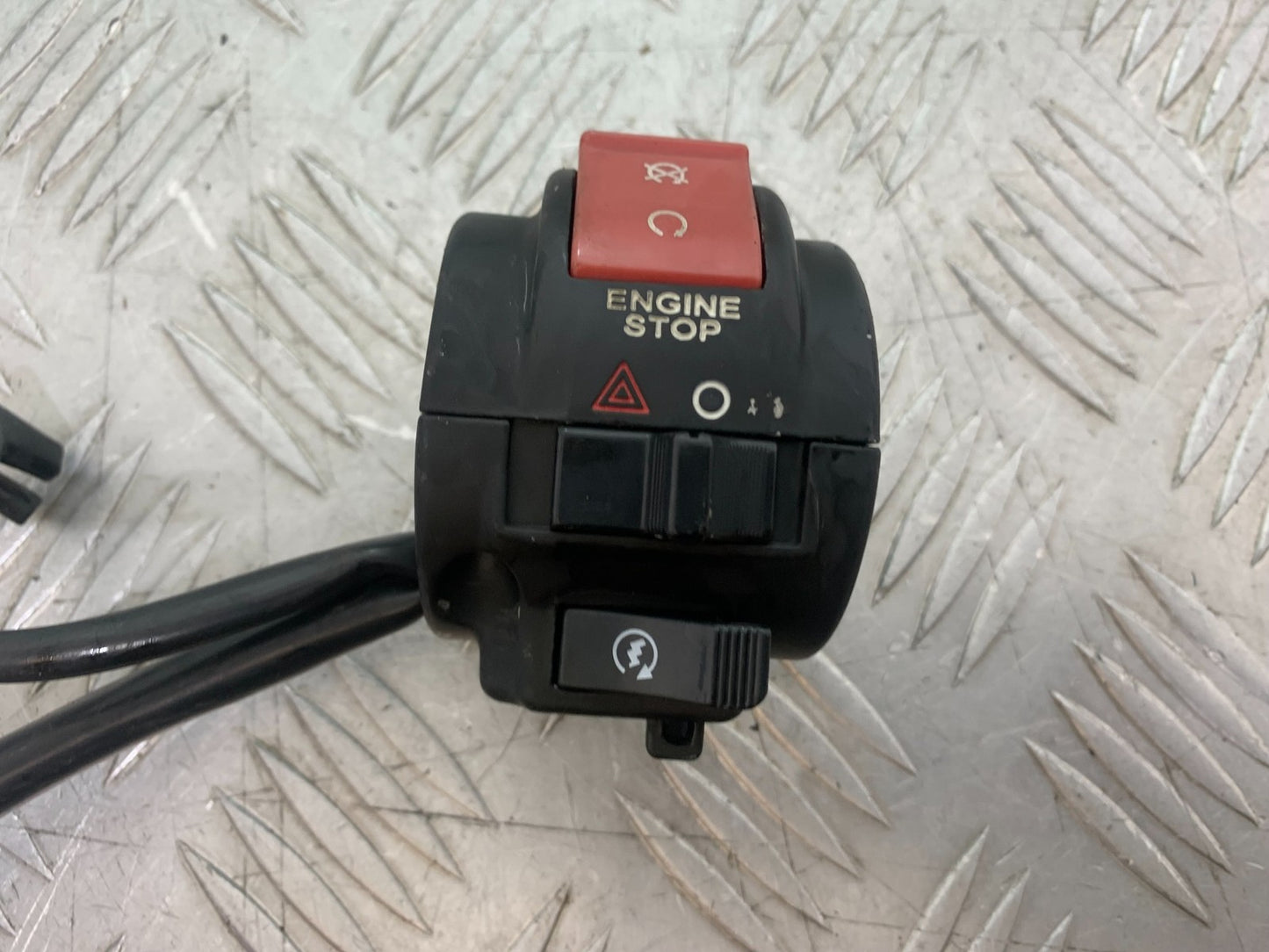 SINNIS HOODLUM 125 RIGHT SWITCH GEAR  YEAR 2021-2025 (CMB1196)