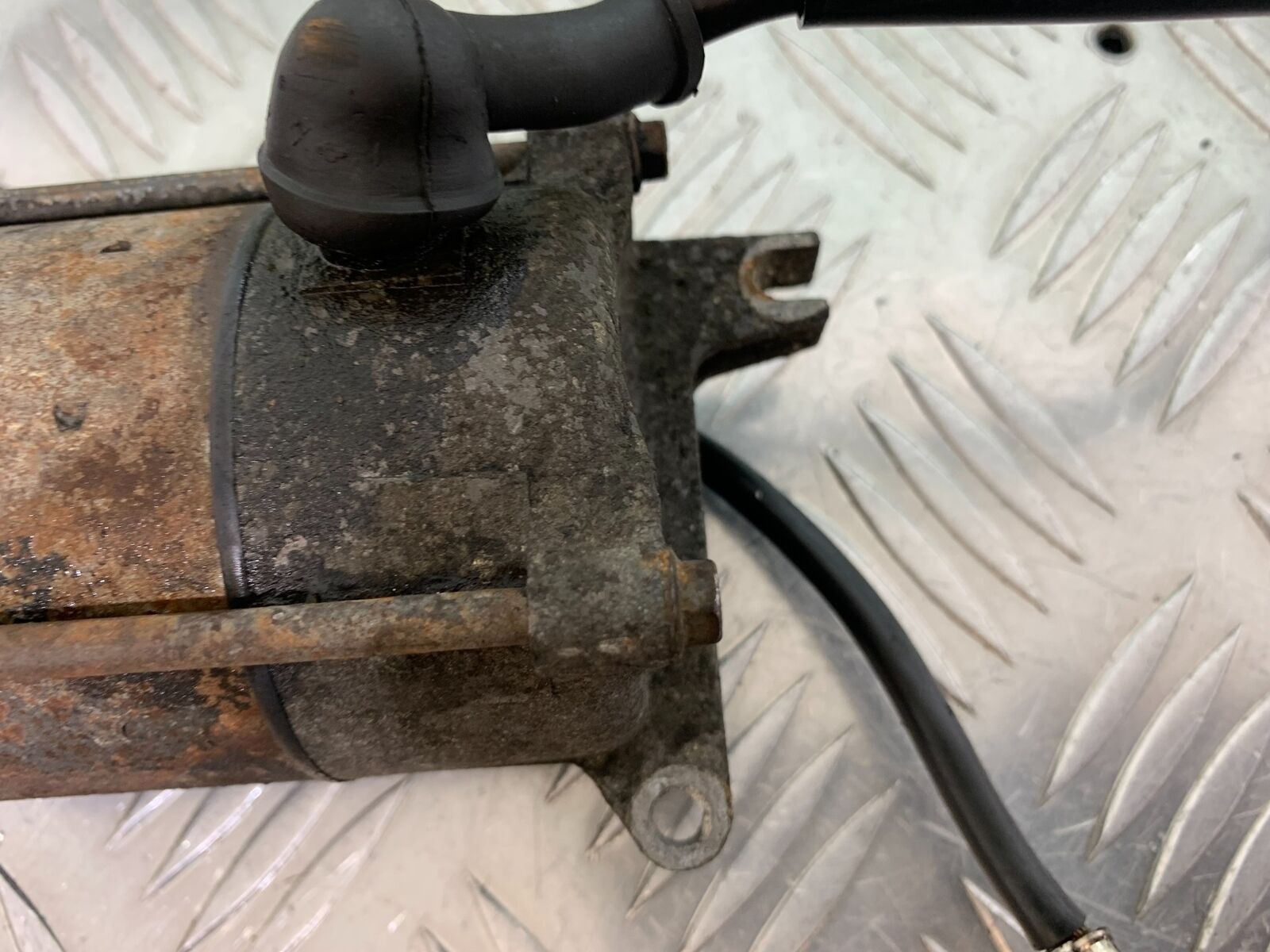 HONDA VFR800 VFR 800 V-TEC STARTER MOTOR   YEAR 2002 -09 (CMB1012)