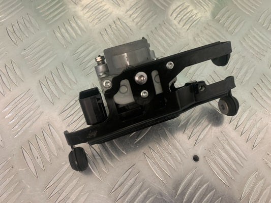 TRIUMPH 675 STREET TRIPLE RX ABS PUMP  YEAR 2015-2017  (STOCK 971)