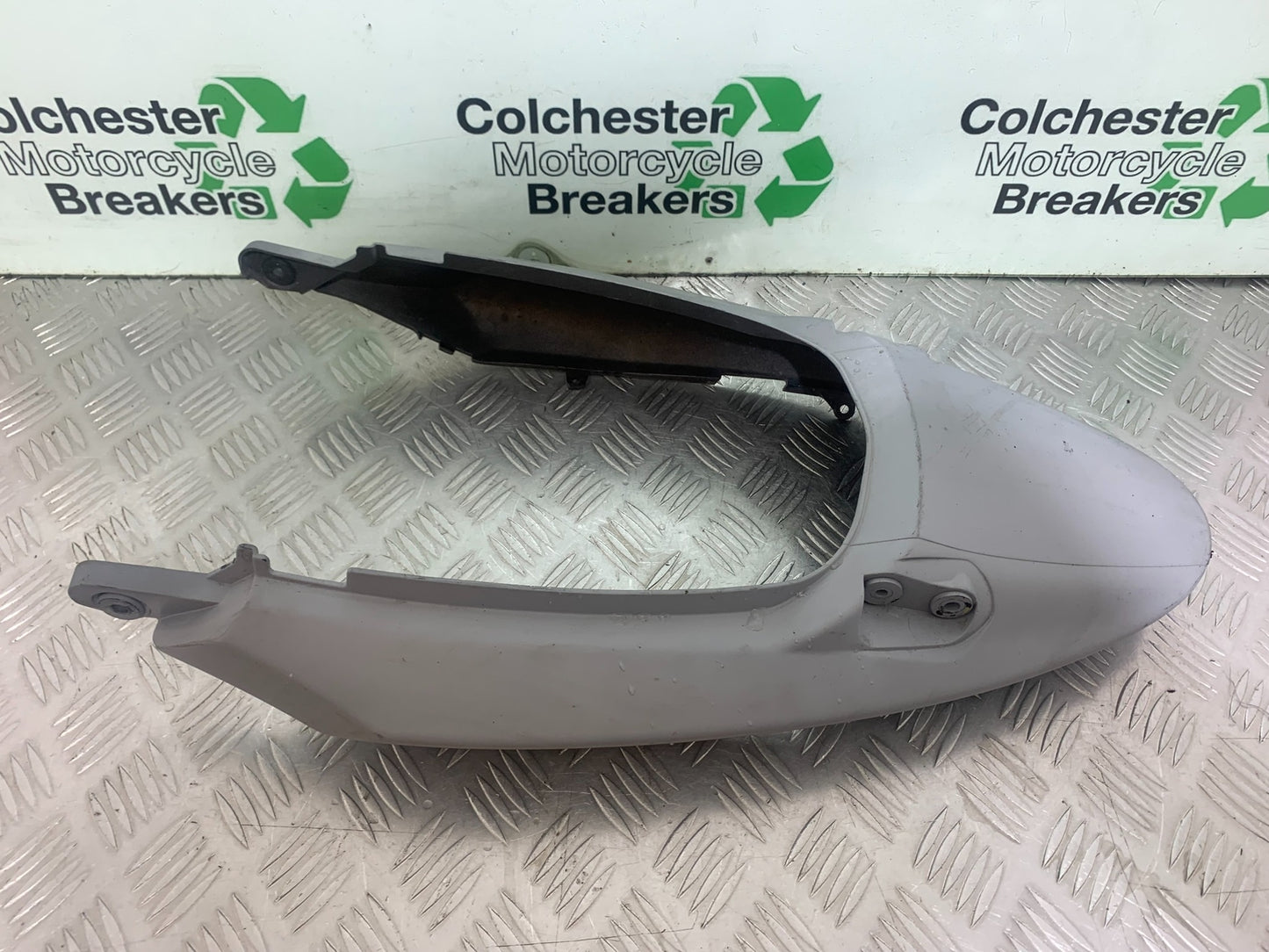 SUZUKI GSF650 GSF 650 TAIL PIECE  YEAR 2007-2009  (CMB1161)