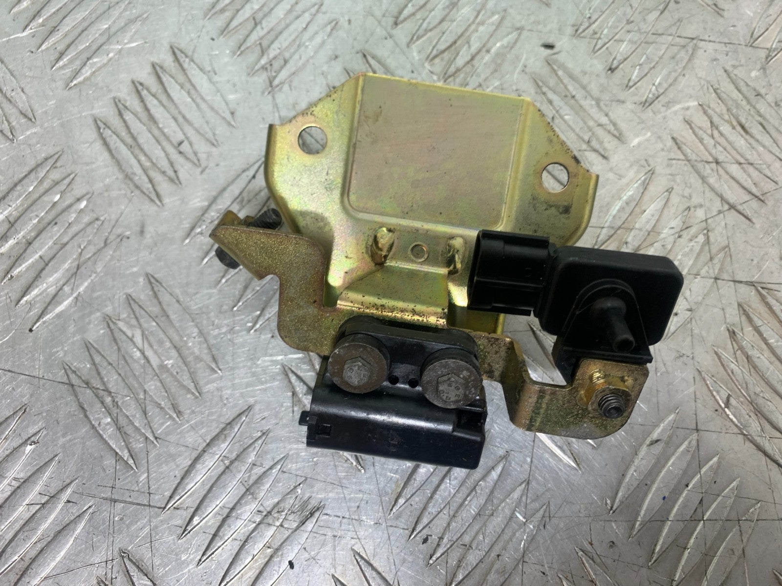 TRIUMPH 1050 SPRINT ST RELAYS  2004-2007 (CMB1197)