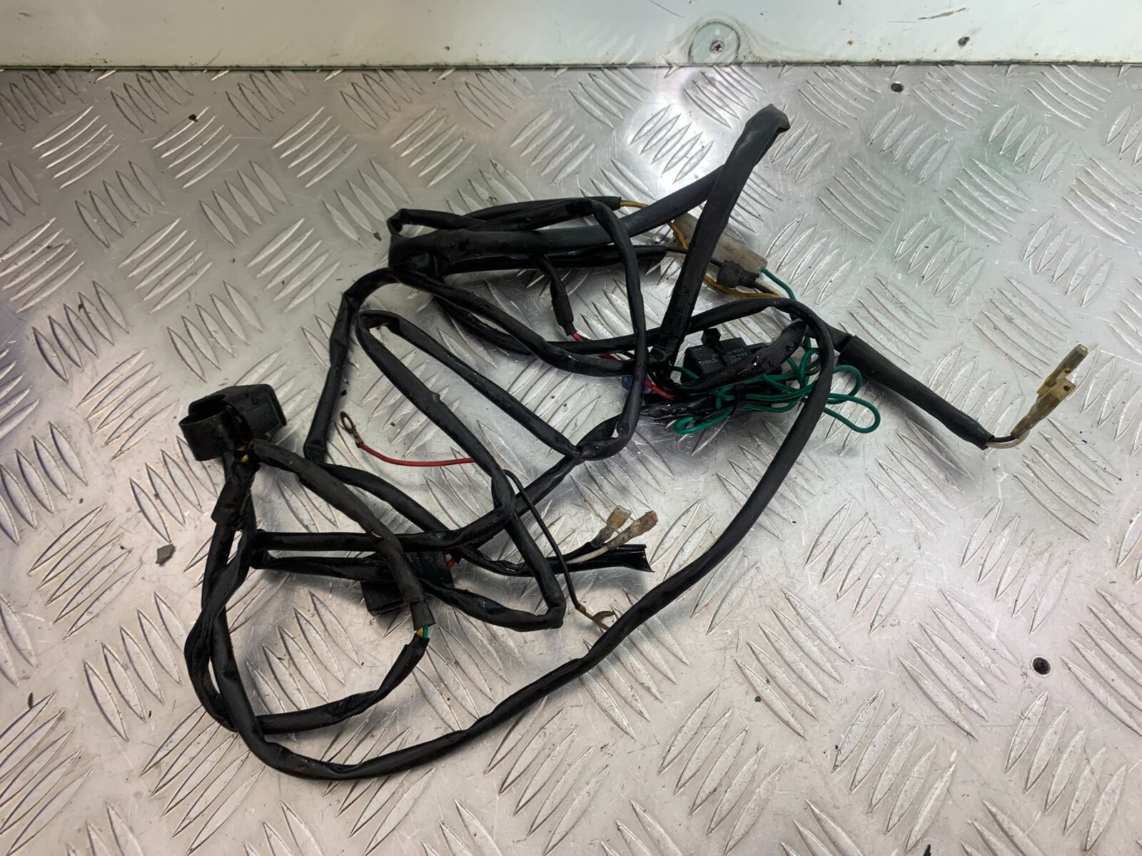 TRIUMPH TIGER 800 GIVI FOG LIGHTS  YEAR 2011-2014 (CMB1113)