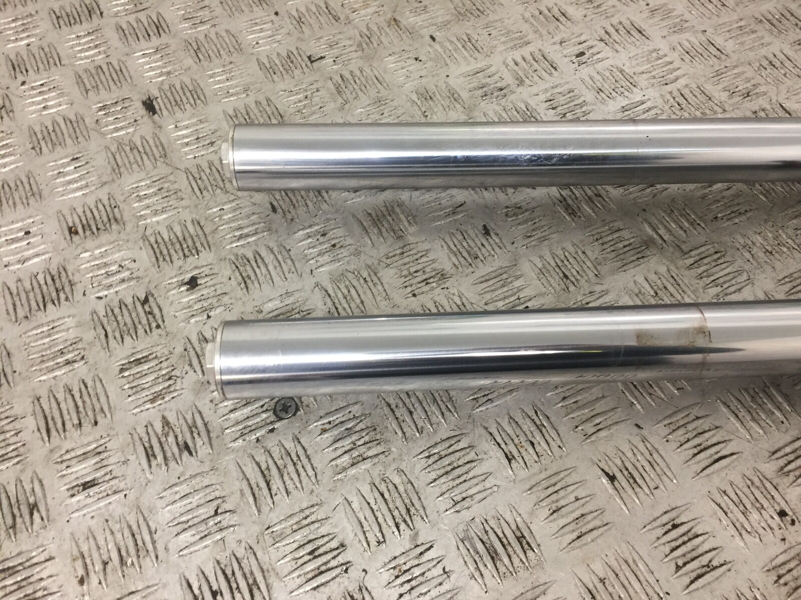 YAMAHA XVS950 XVS 950 MIDNIGHT STAR FORKS  YEAR 2009-2015 (STOCK 800)