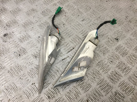 PEUGEOT GEOPOLIS 125 FRONT INDICATORS  YEAR 2011  (STOCK 887)