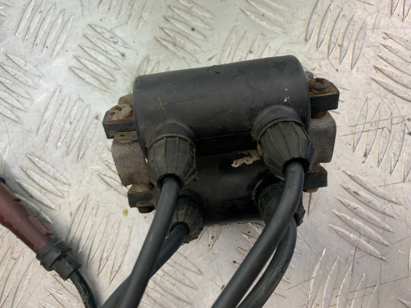 HONDA VF500 VF 500 COILS AND CAPS    YEAR 1985-1987