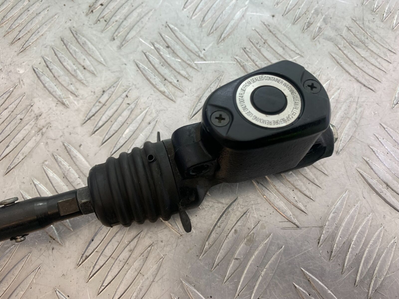 HARLEY DAVIDSON XL883 N IROD REAR MASTER CYLINDER   YEAR 2020  (CMB1116)