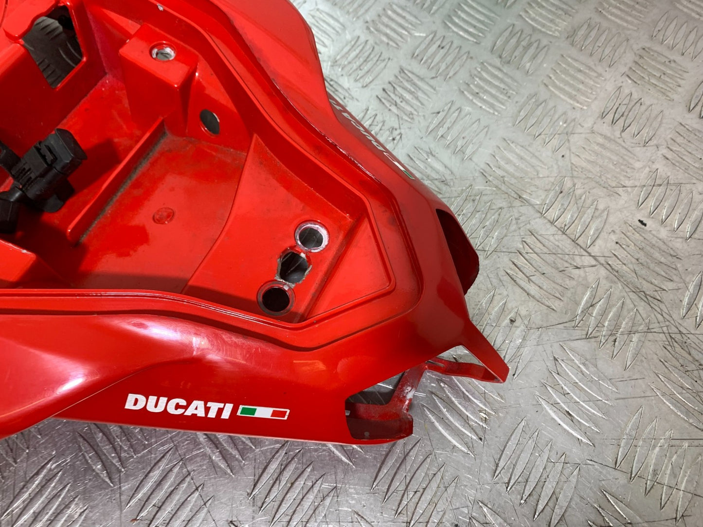 DUCATI 848 TAIL PIECE SEAT UNIT  YEAR 2008-2010 (CMB1323)