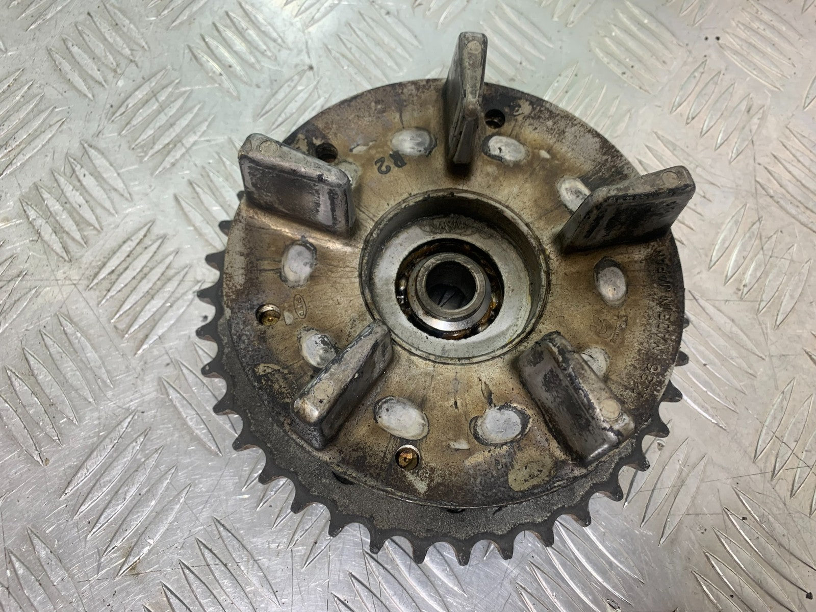 KAWASAKI ZX6R ZX6 F SPROCKET CARRIER   YEAR 1995-1997 (CMB1169)