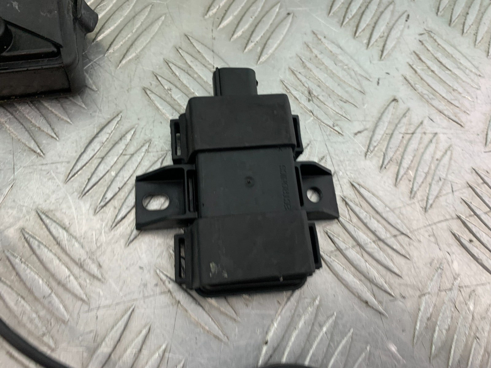 KTM 1290 SUPER DUKE R ECU LOCKS KEY CARD  YEAR 2020-2024 (CMB1272)