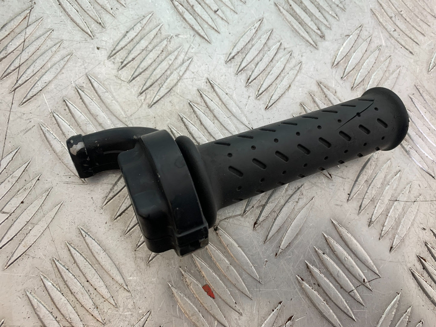 TRIUMPH T509 SPEED TRIPLE THROTTLE AND GRIP YEAR 1997-1998 (CMB1144)