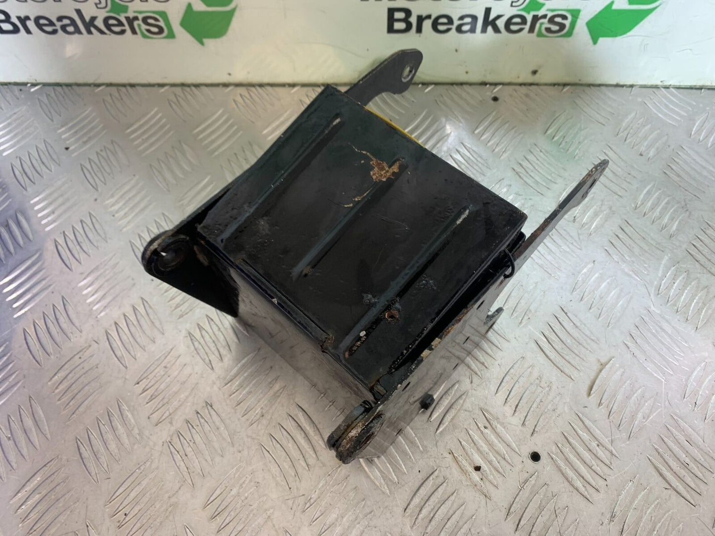 SUZUKI VS1400 VS 1400 INTRUDER BATTERY BOX YEAR 1988 (CMB1077)
