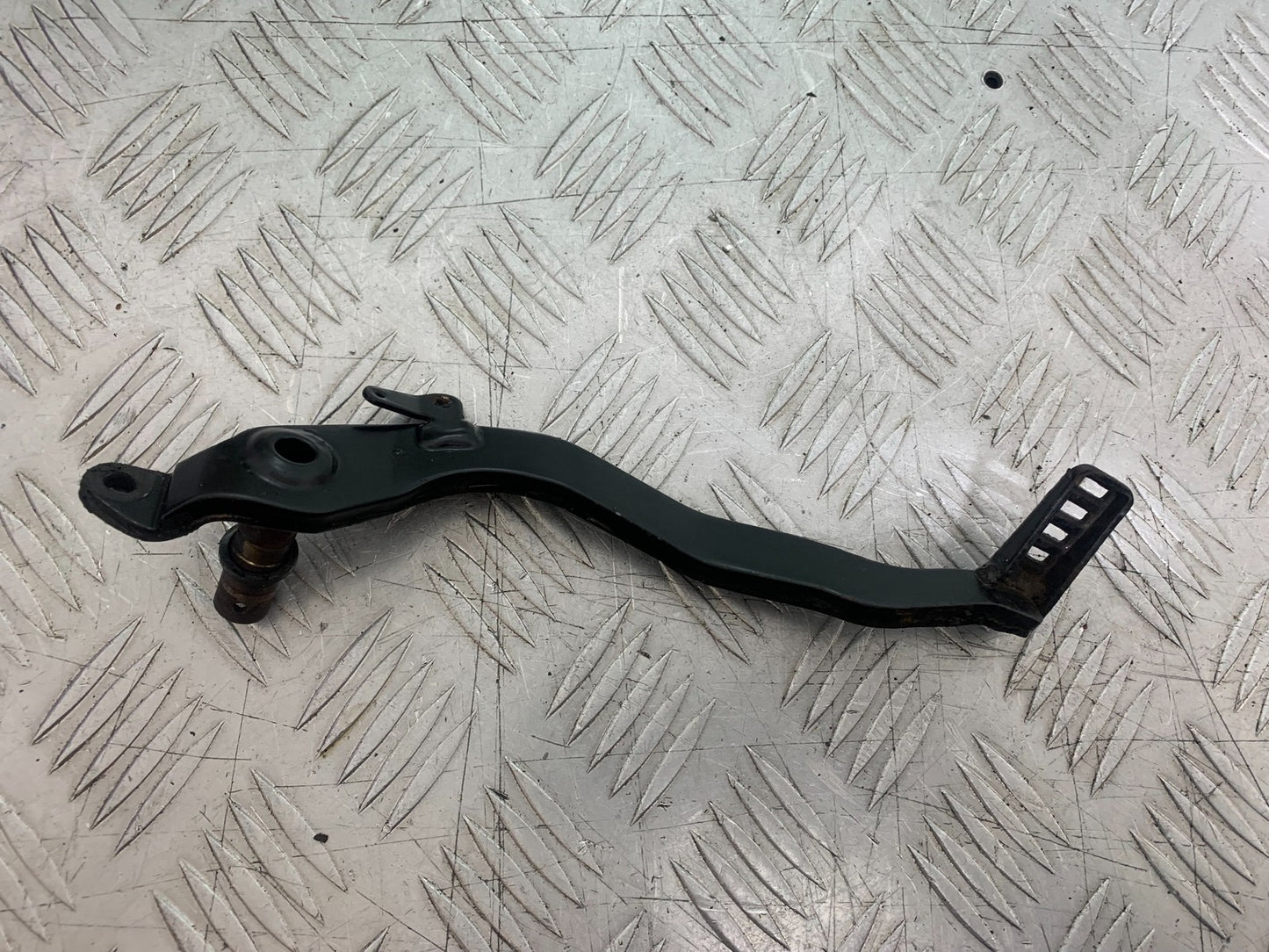 HONDA XL125 VARADERO REAR BRAKE PEDAL  YEAR 2001-2006  (CMB1210)
