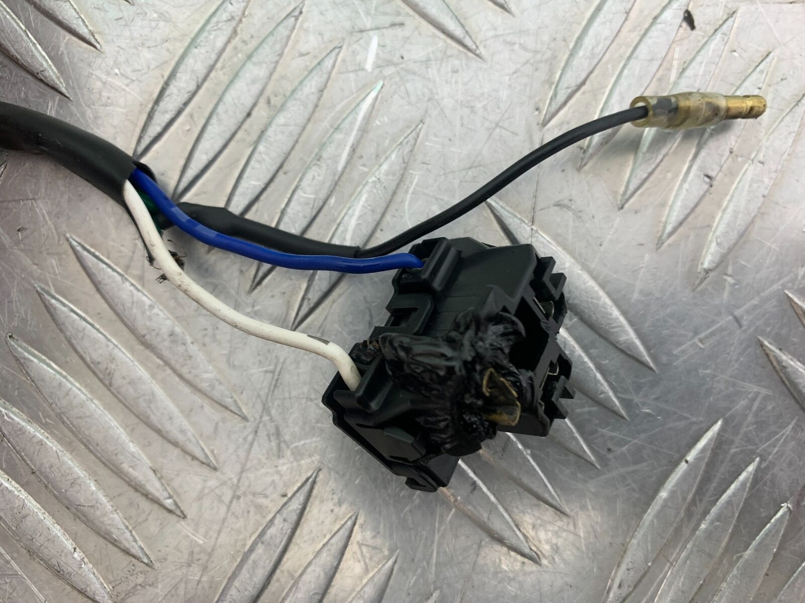 HONDA VT1100 C SHADOW SPIRIT LEFT SWITCH GEAR    2002-2003 (CMB1035)