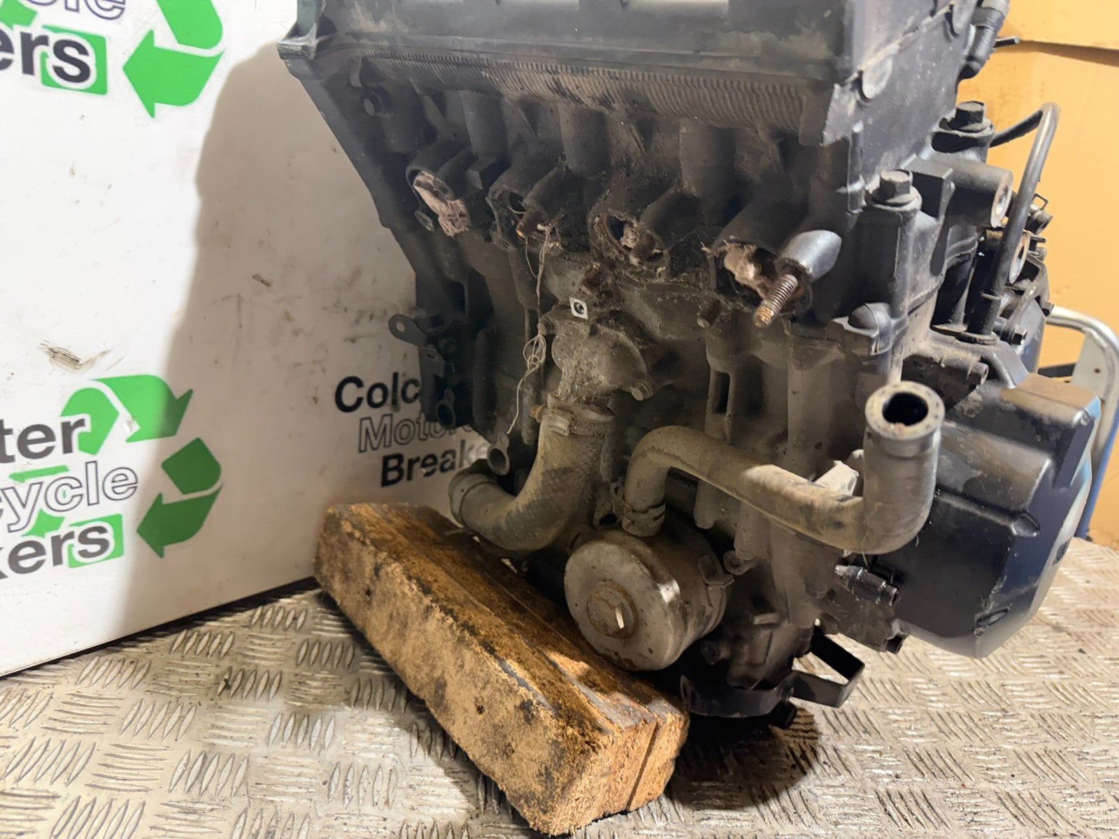 YAMAHA XJ6 XJ6-S DIVERSION ENGINE YEAR 2009-2015  (CMB1212)