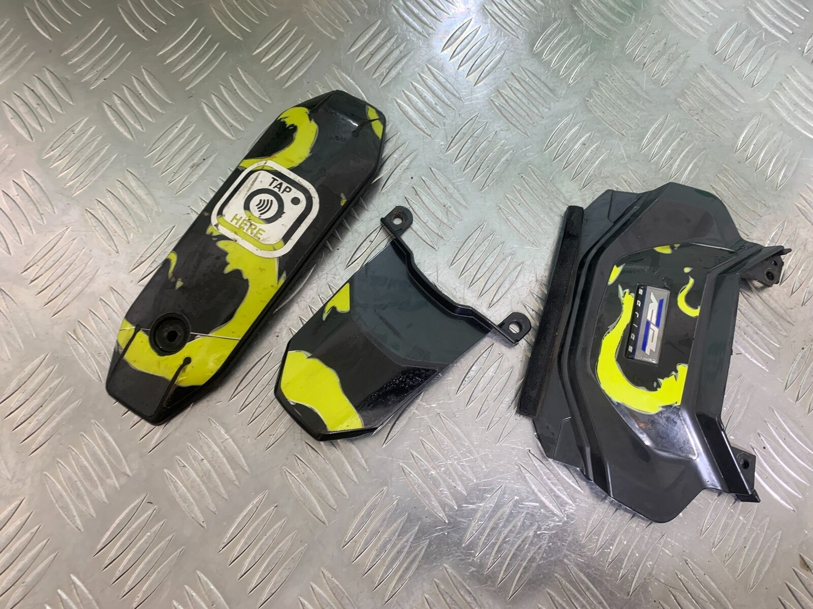 YAMAHA MT07 MT-07 INFILL PANELS  YEAR 2014 (STOCK 995)