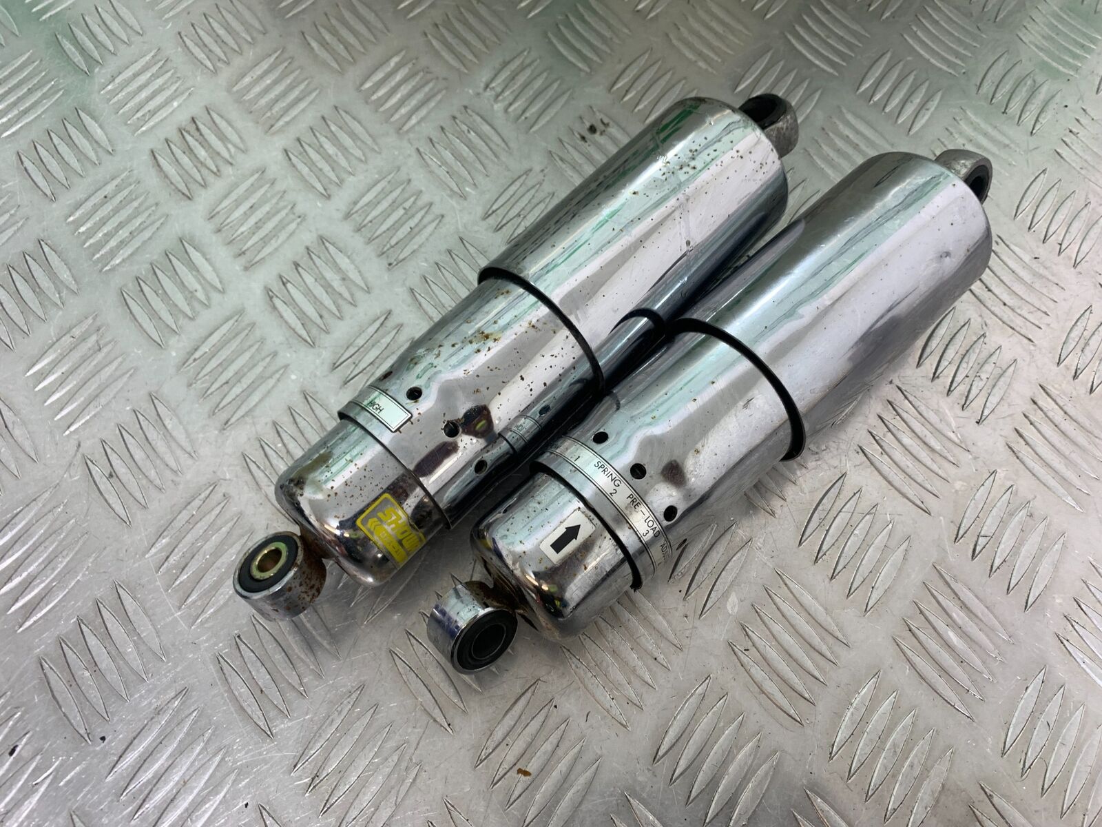 HONDA VT1100 C SHADOW SPIRIT REAR SHOCKS 2002-2003 (CMB1035)